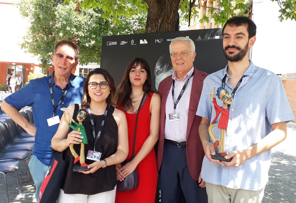 Daniela Curro' e Simone Starace con la figlia di Sergio Nuti e i giurati del premio Paolo Mereghetti e Lorenzo Codelli