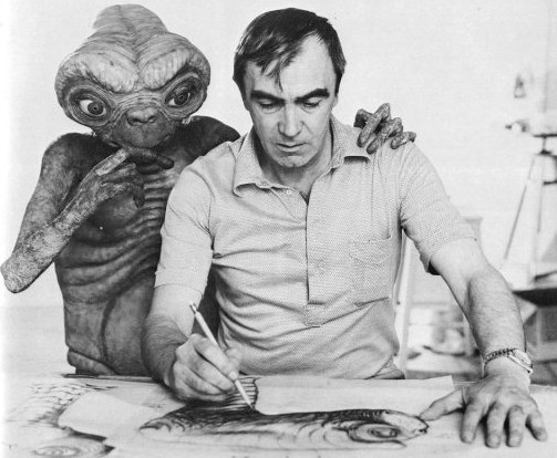 Carlo Rambaldi con E.T., una delle sue creature