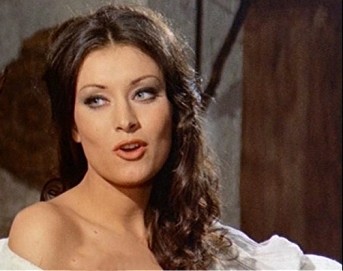 L'attrice Marisa Longo in "El Macho" di Marcello Andrei (1977)