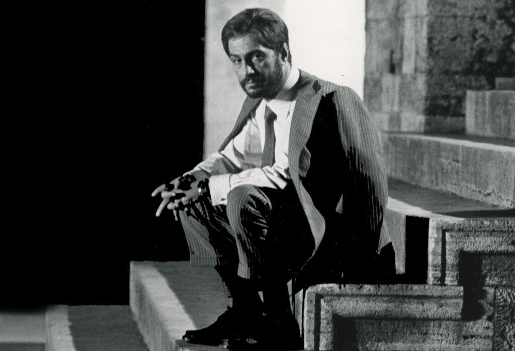 Nino Manfredi nel suo "Per grazia ricevuta". Archivio fotografico Cineteca Nazionale - CSC fotografo Angelo Pennoni