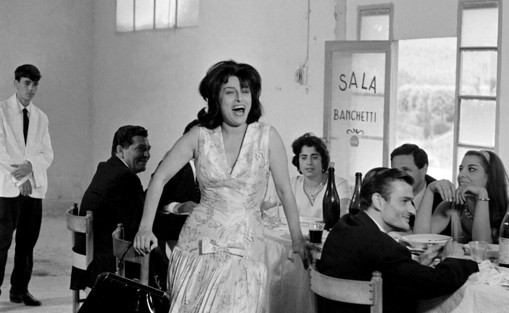 Anna Magnani in "Mamma Roma" di Pier Paolo Pasolini. Archivio Fotografico Cineteca Nazionale CSC©️Divo Cavicchioli