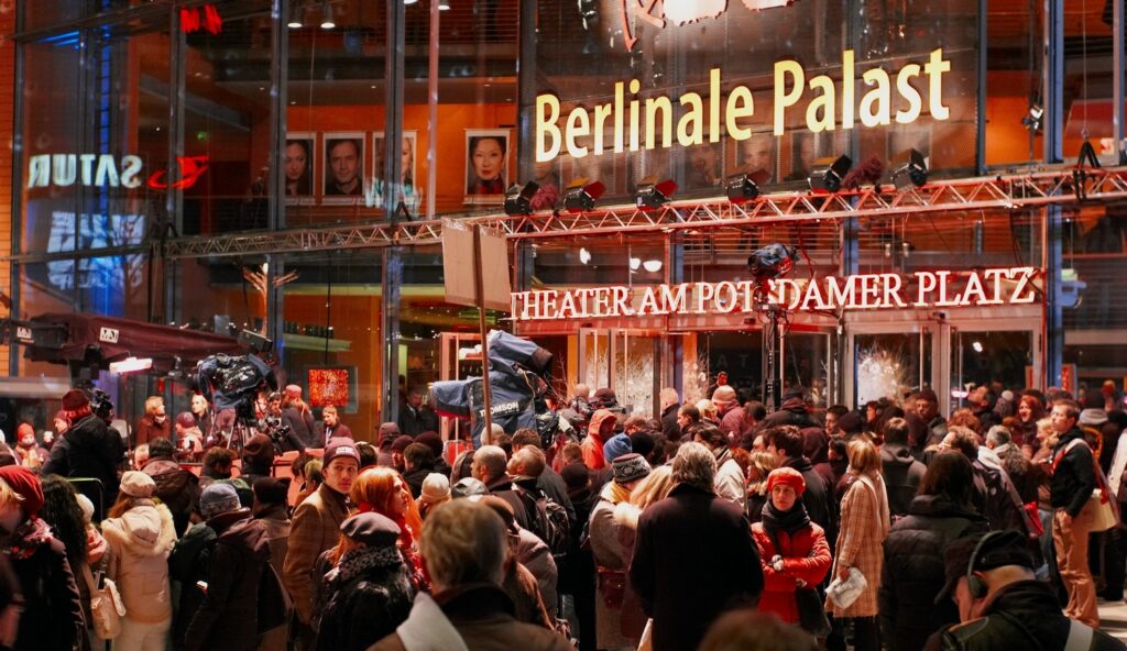 Il Festival di Berlino (Foto Maharepa - https://www.flickr.com/photos/fotokurse-berlin/386712672/?addedcomment=1#comment72157602799951317, CC BY 2.0, https://commons.wikimedia.org/w/index.php?curid=3014660)